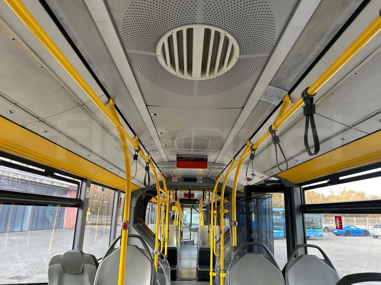 Mercedes-Benz O 530 G- 3P - Euro5 - 260kW - 17.940mt - overhead compartments photo