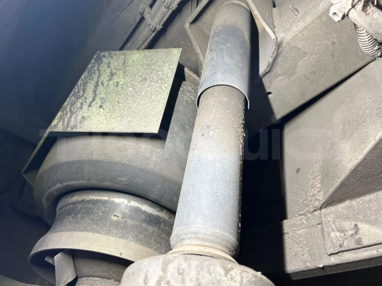 Mercedes-Benz O 530 G- 3P - Euro5 - 260kW - 17.940mt - axel 3 shock absorbers 1 right