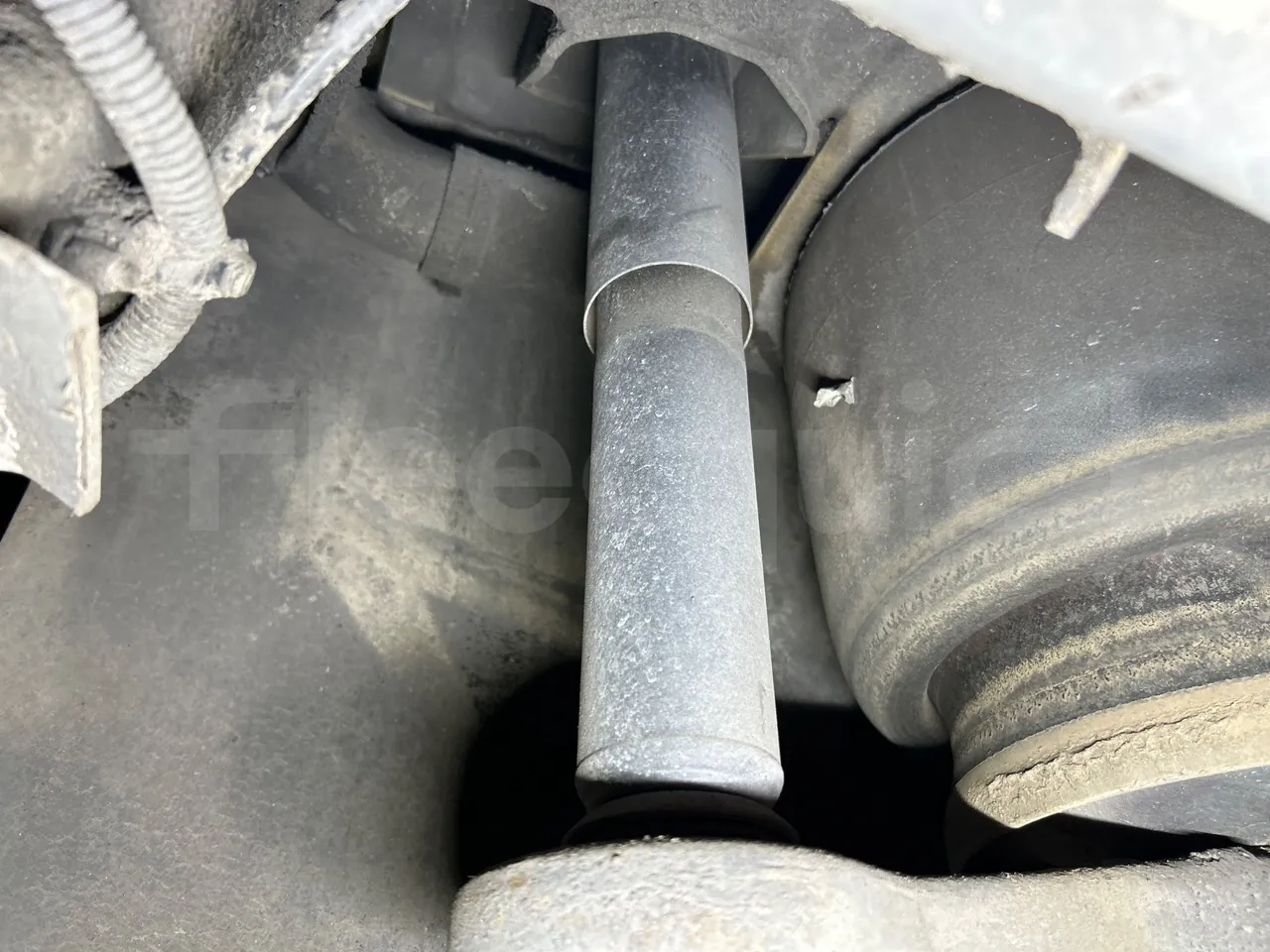 Mercedes-Benz O 530 G- 3P - Euro5 - 260kW - 17.940mt - axle 2 shock absorbers 2 left