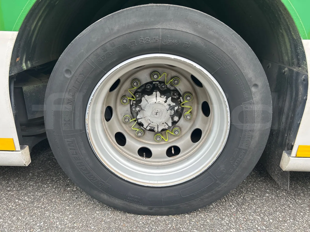 Mercedes-Benz O 530 G- 3P - Euro5 - 260kW - 17.940mt - rear left tire photo