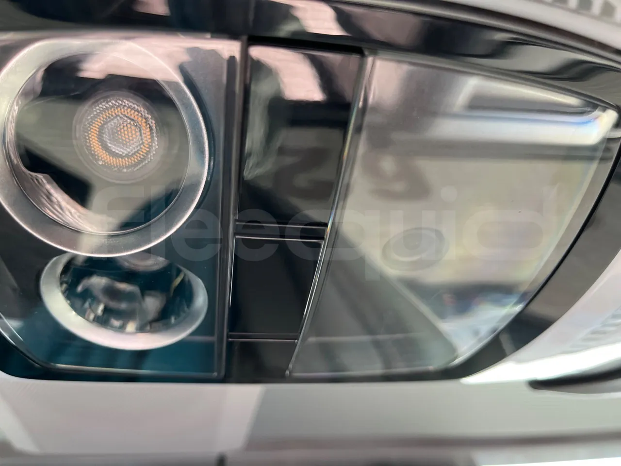 Setra S515 410 02 - Euro6 - 315kW - 12.300mt - camera accessories photo