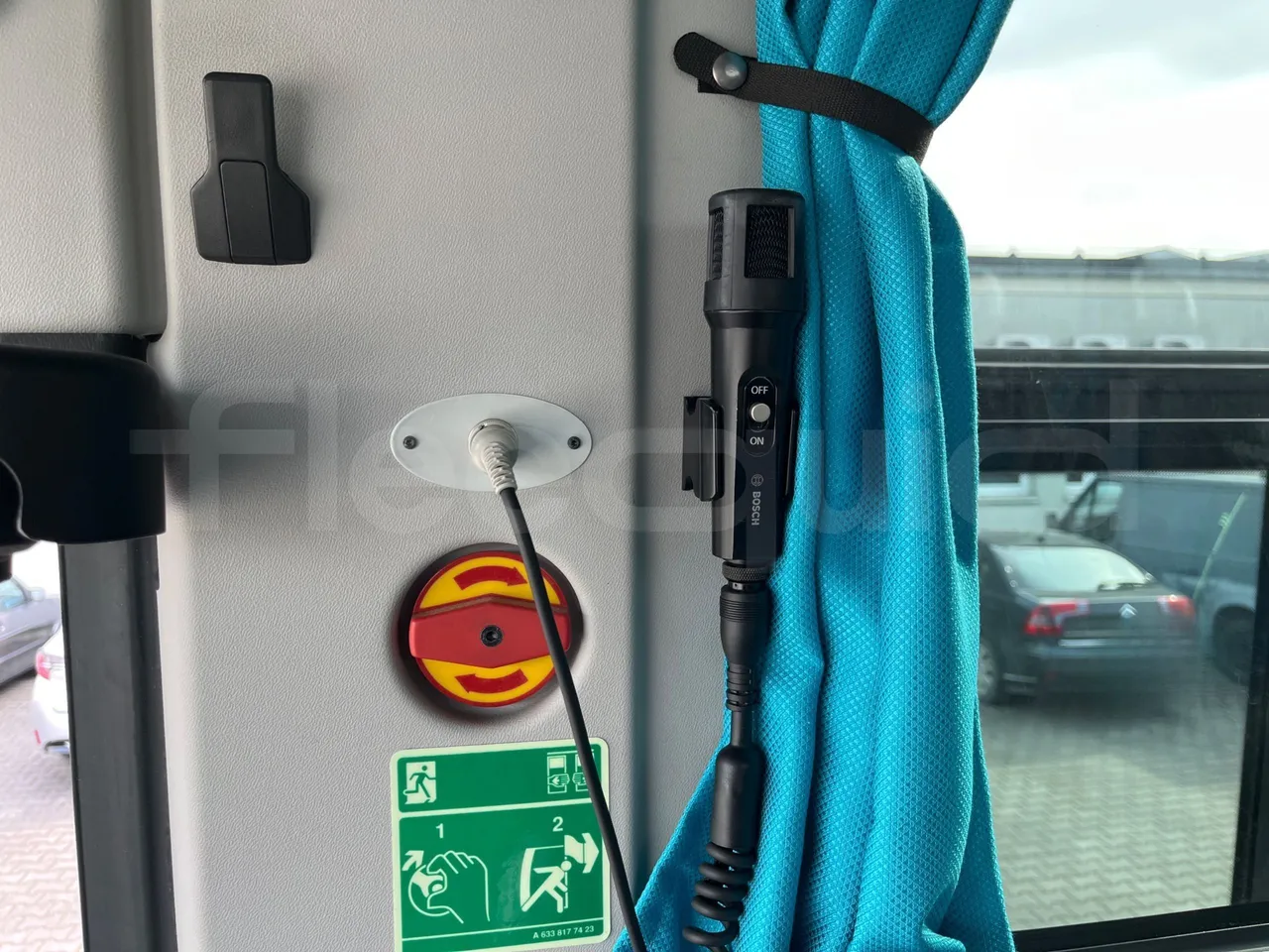 Setra S515 410 02 - Euro6 - 315kW - 12.300mt - hostes microphone accessories photo