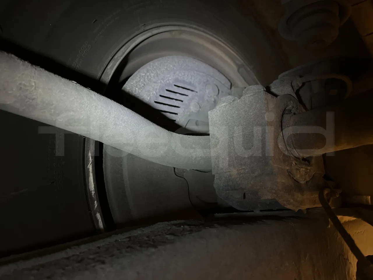 Setra S515 410 02 - Euro6 - 315kW - 12.300mt - axle 2 discs right