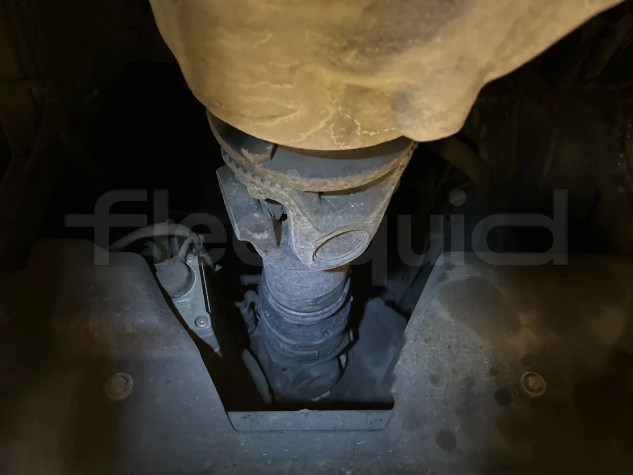 Setra S515 410 02 - Euro6 - 315kW - 12.300mt - driveshaft photo