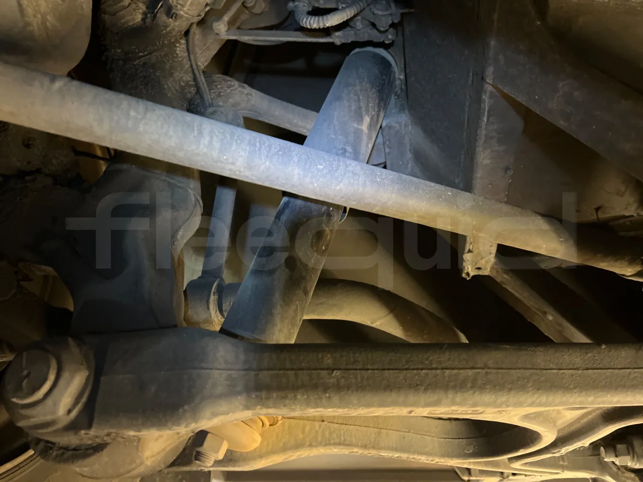 Setra S515 410 02 - Euro6 - 315kW - 12.300mt - front shock absorbers right