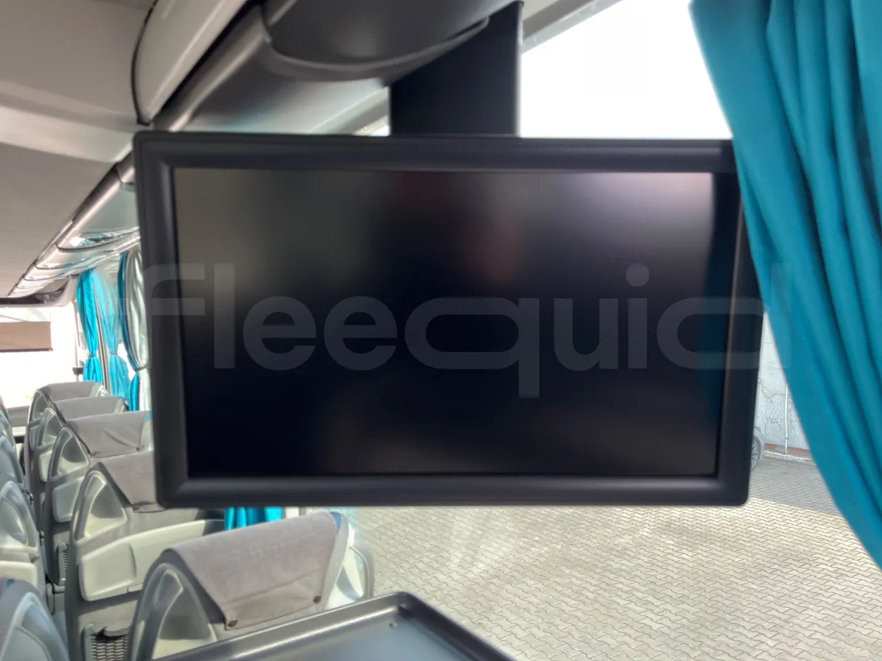 Setra S515 410 02 - Euro6 - 315kW - 12.300mt - monitor detail photo