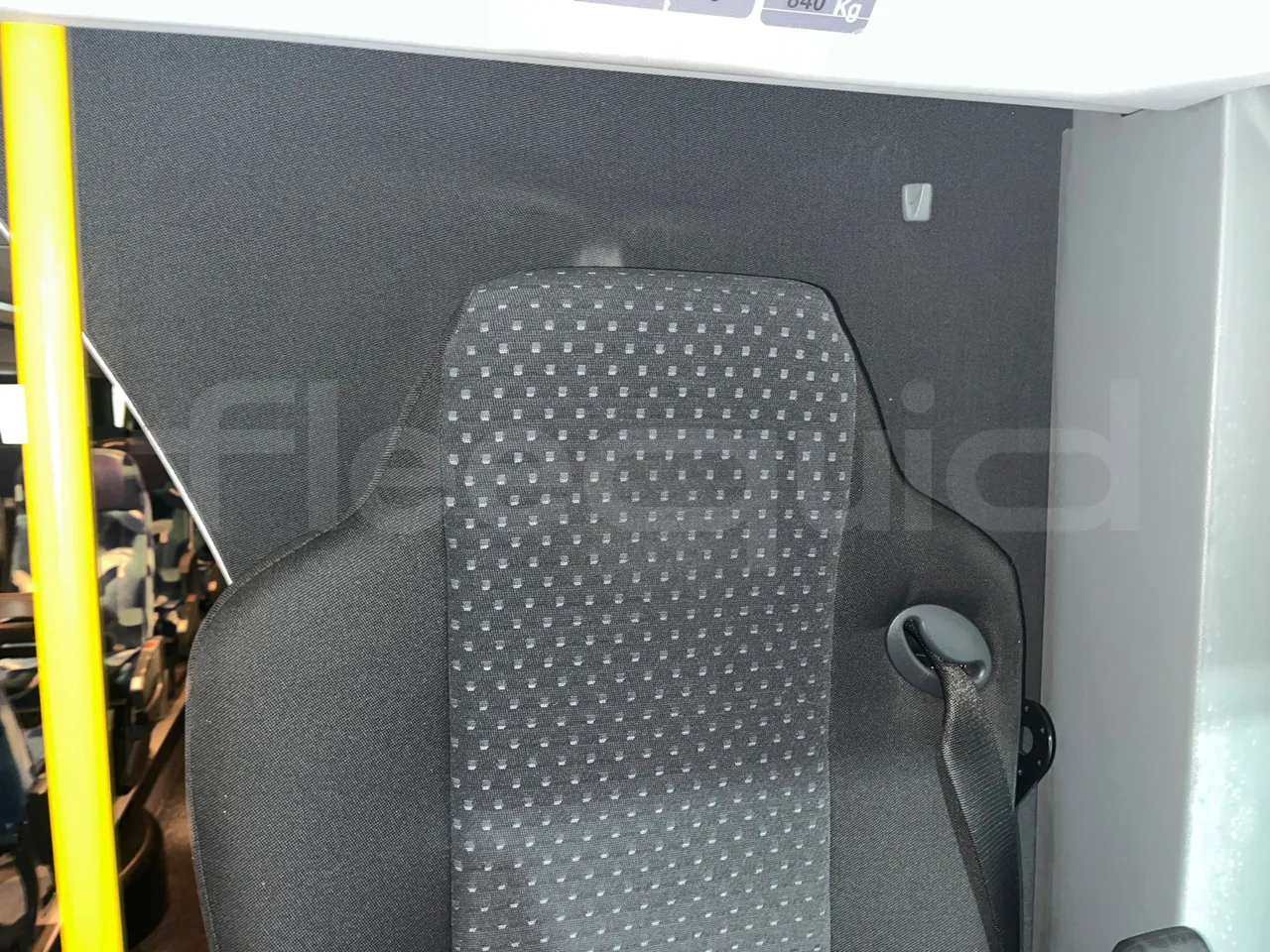 Setra S431 DT - Euro4 - 370kW - 13.890mt - driver microphone accessories photo