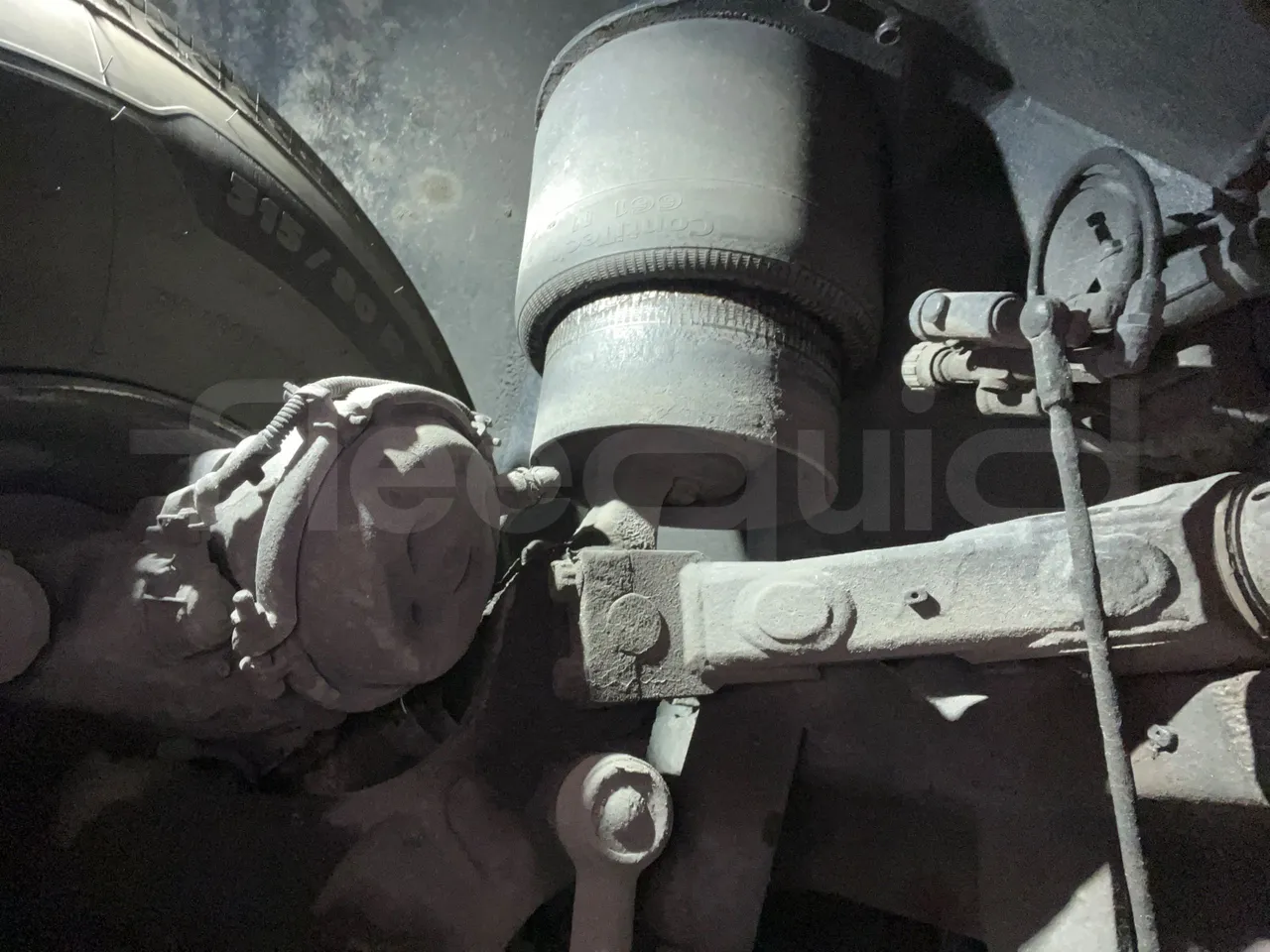 Setra S431 DT - Euro4 - 370kW - 13.890mt - front shock absorbers left