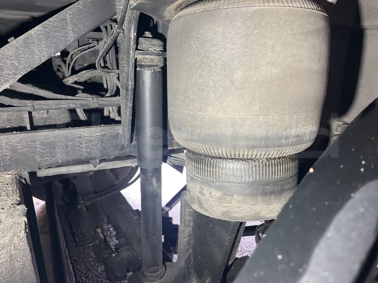 Setra S431 DT - Euro4 - 370kW - 13.890mt - axle 3 air springs 1 left