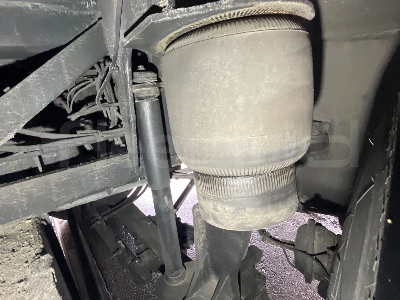 Setra S431 DT - Euro4 - 370kW - 13.890mt - axle 3 air springs 2 left