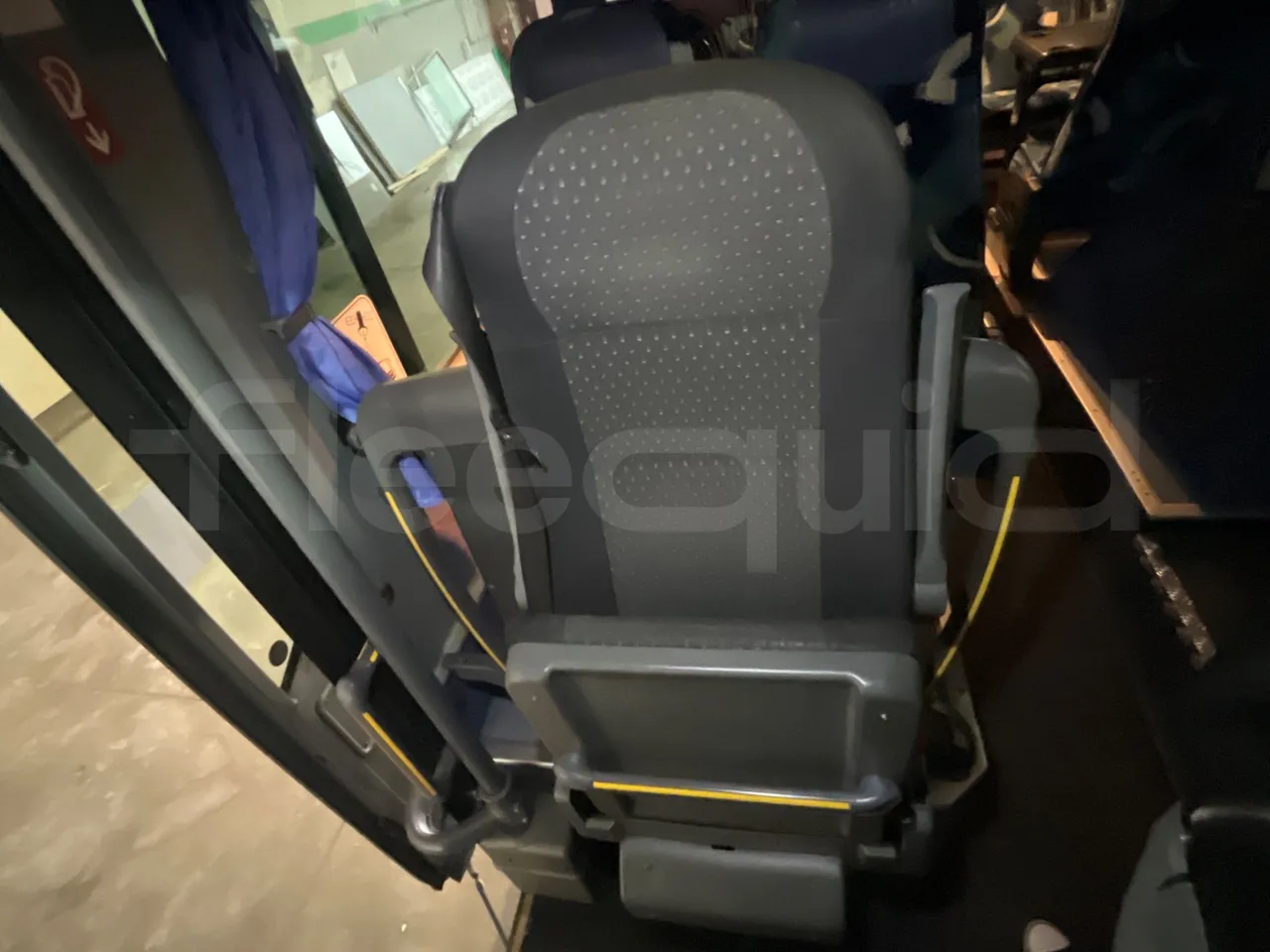 Setra S431 DT - Euro4 - 370kW - 13.890mt - hostess seat photo