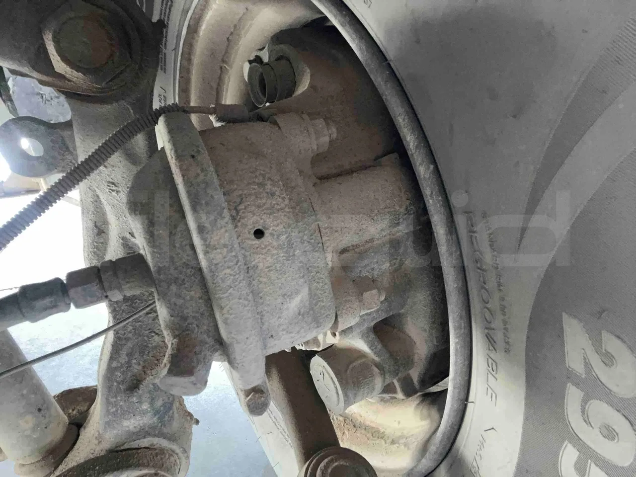 Irizar Mercedes Benz - axel 3 caliper brakes left
