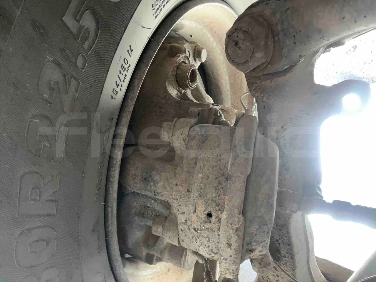 Irizar Mercedes Benz - axel 3 caliper brakes right