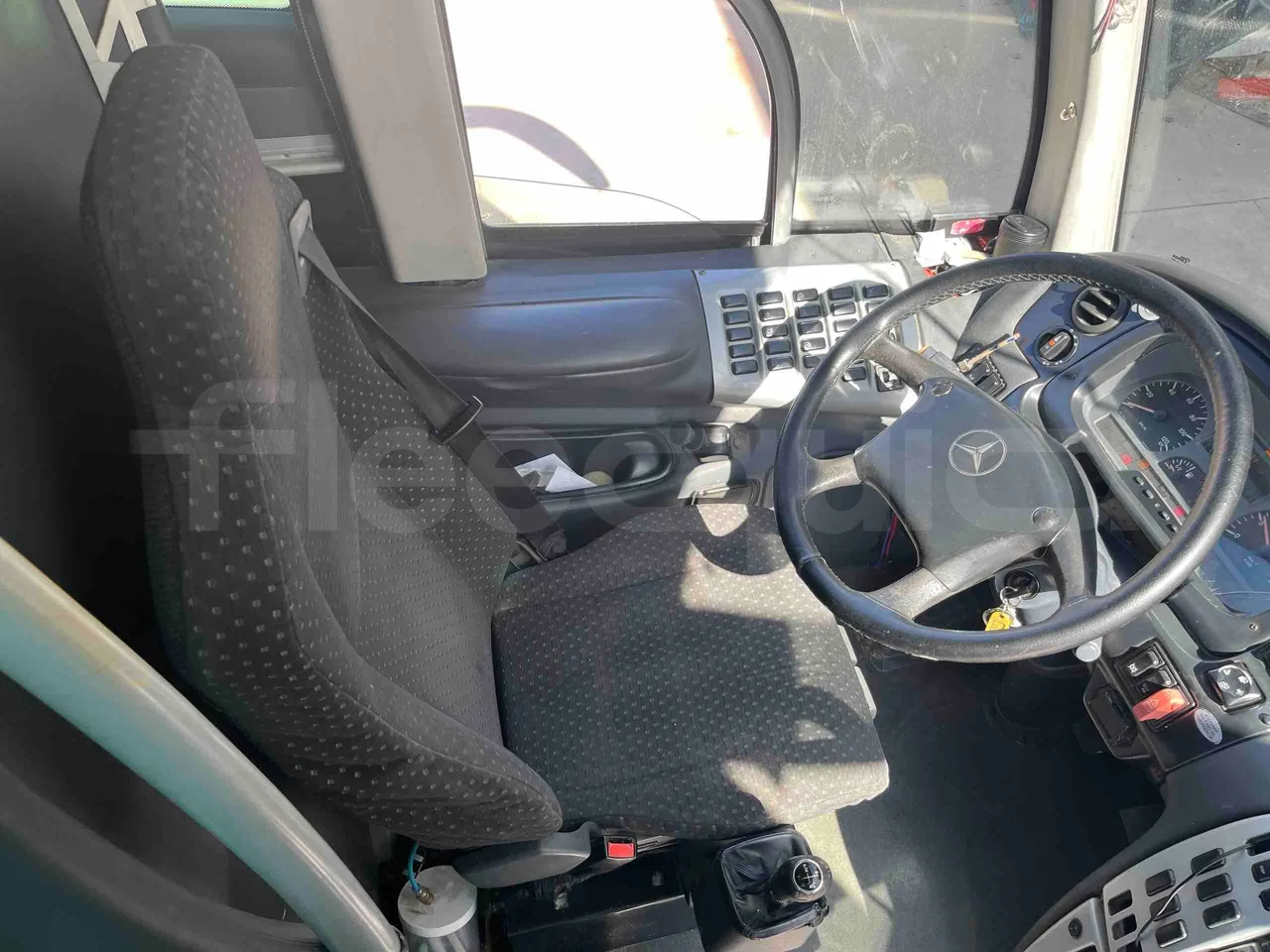 Irizar Mercedes Benz - driver's seat photo