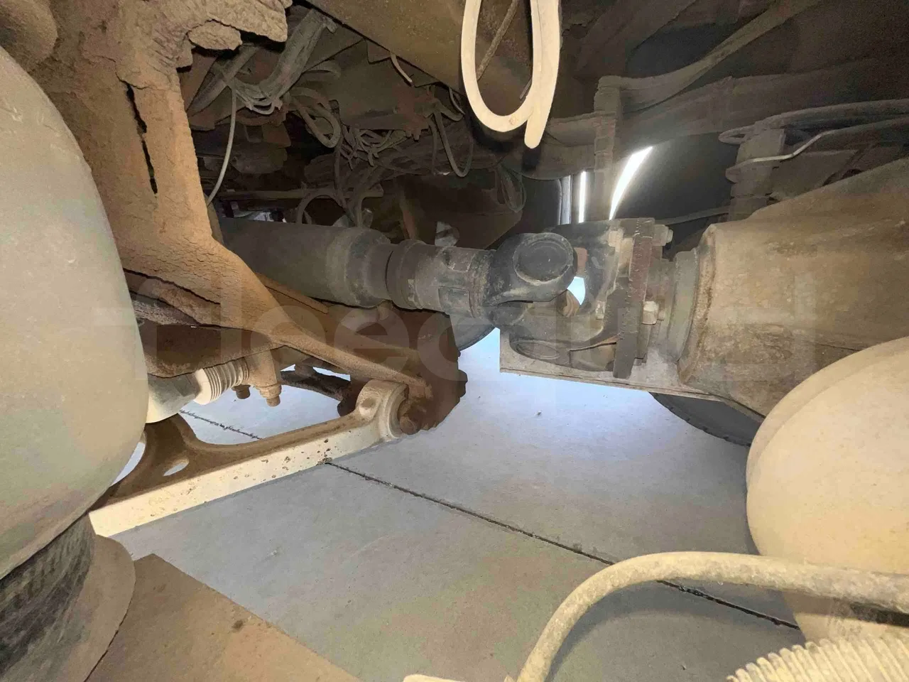 Irizar Mercedes Benz - driveshaft photo