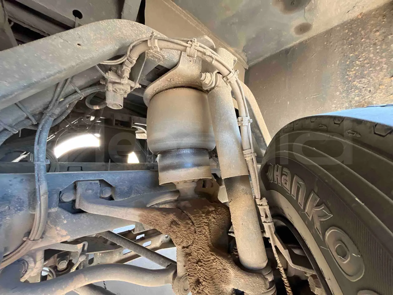 Irizar Mercedes Benz - front shock absorbers right