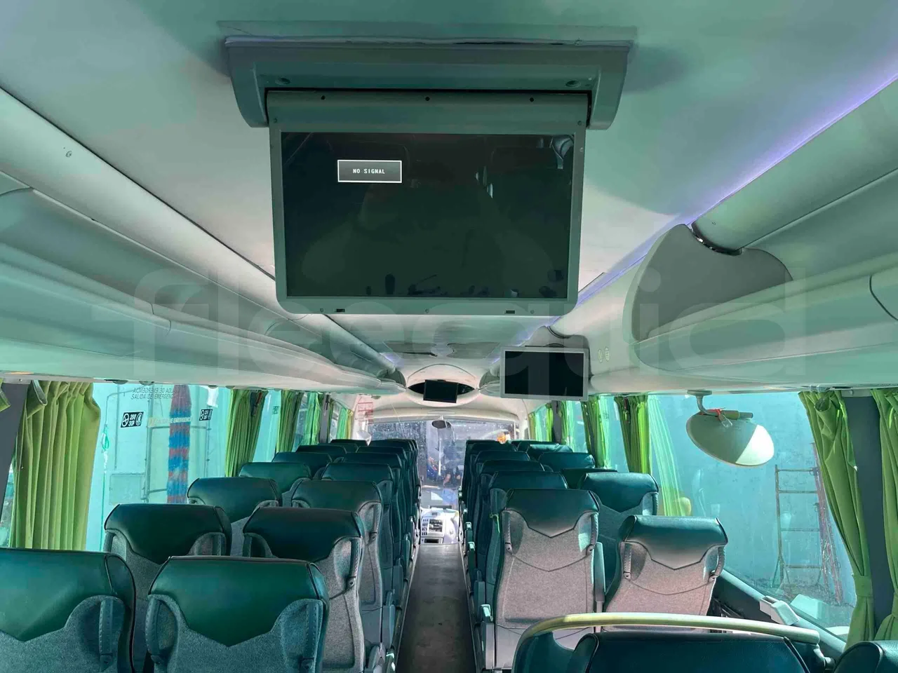 Irizar Mercedes Benz - monitor detail photo
