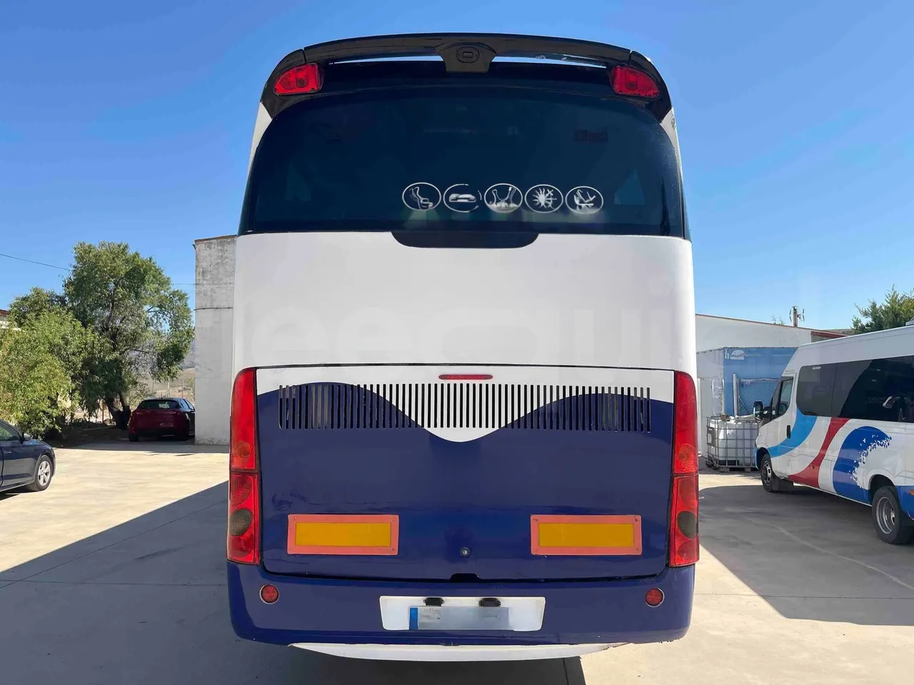 Irizar Mercedes Benz - rear hatch closed