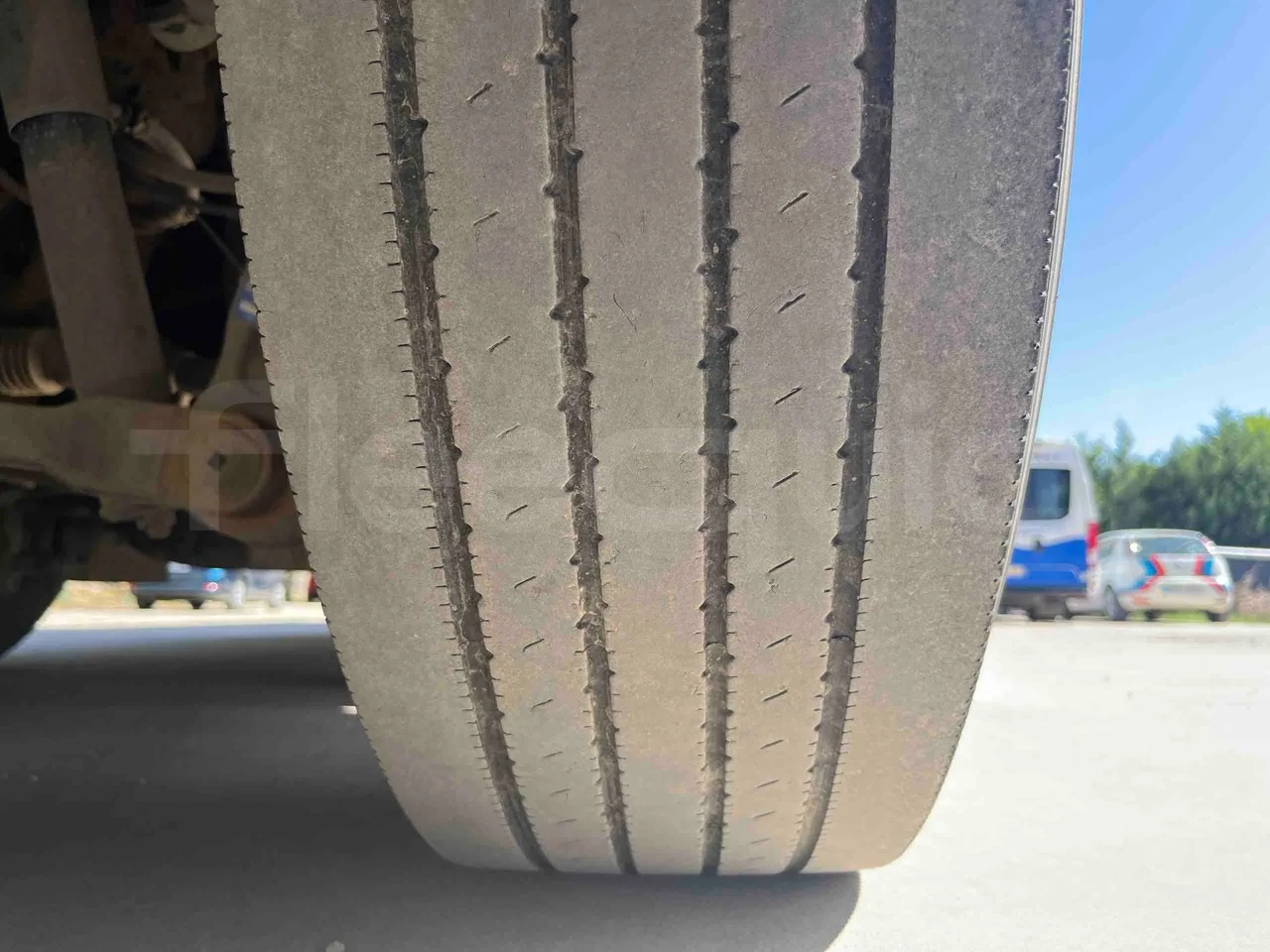 Irizar Mercedes Benz - Second Axle Right Side: Tyre Tread