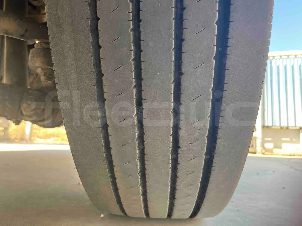 Irizar Mercedes Benz - Third Axle Left Side: Tyre Tread