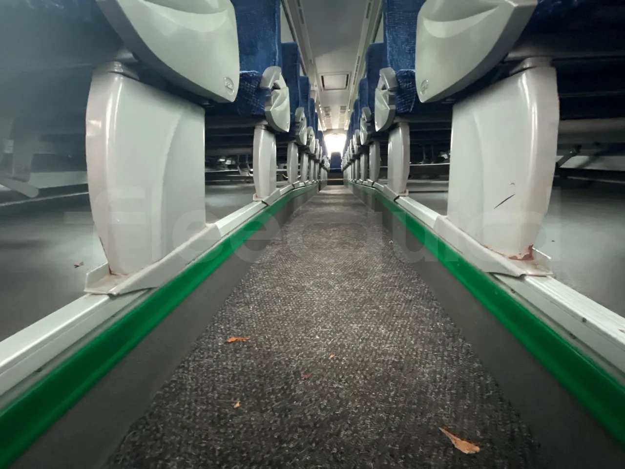 Irizar Scania K400 - EUR5 - 294kW - 12m - seat brackets photo