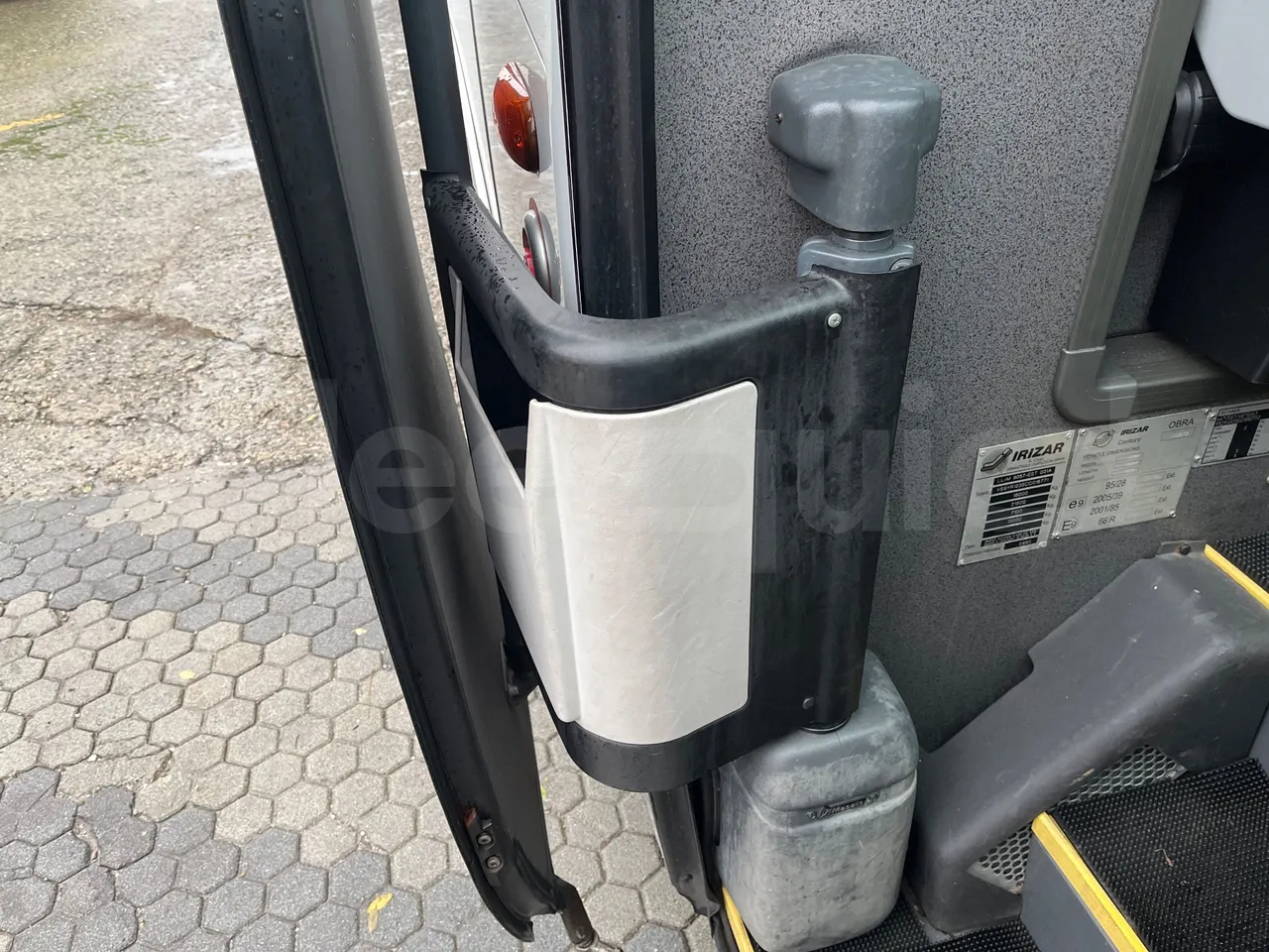 Irizar Scania K400 - EUR5 - 294kW - 12m - door mechanism photo