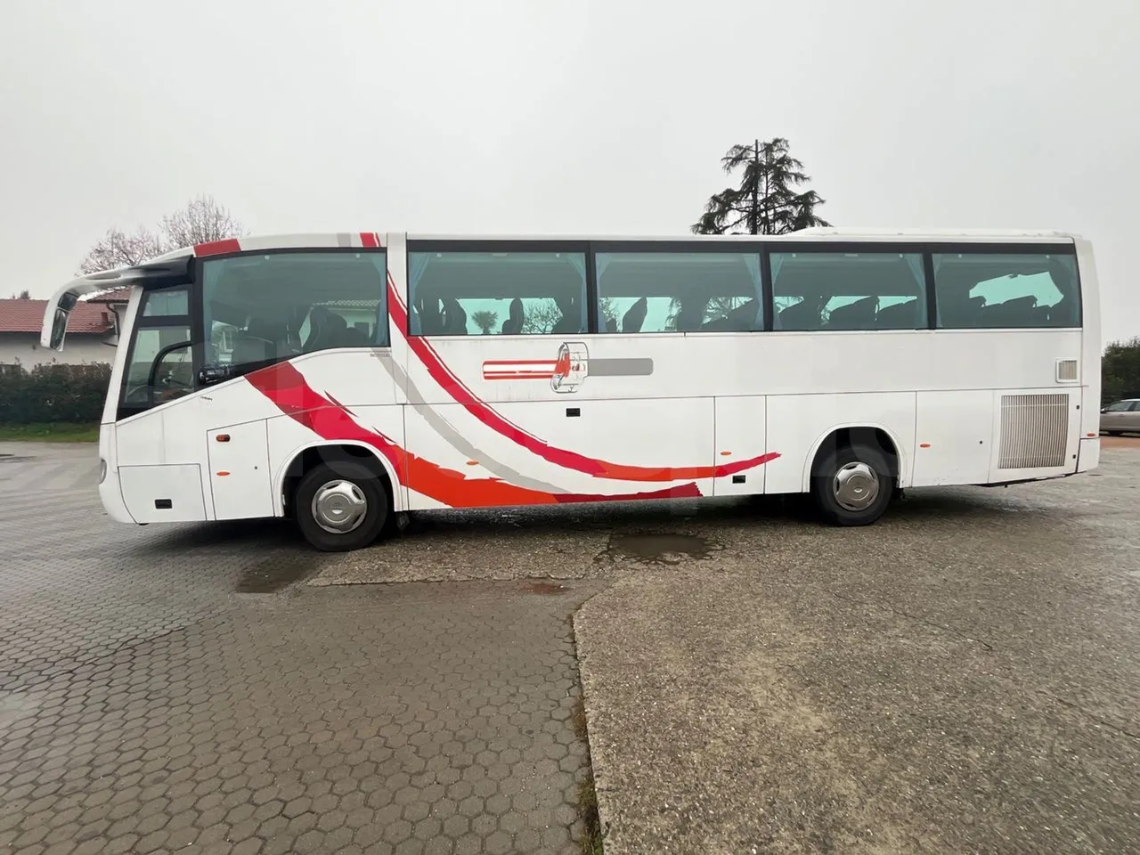 Irizar Scania K400 - EUR5 - 294kW - 12m - left side photo