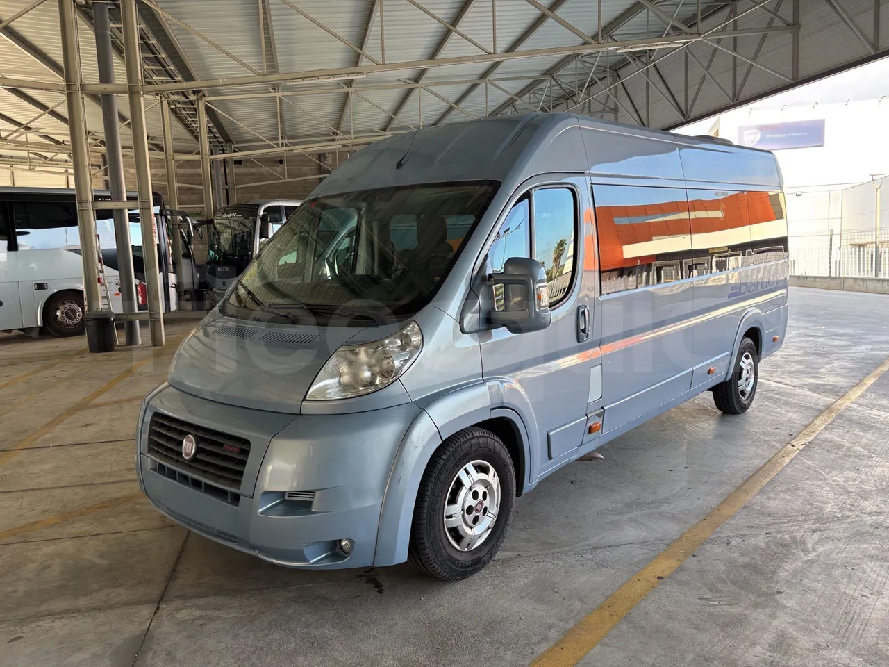 Fiat Ducato - 3/4 Front Left Side