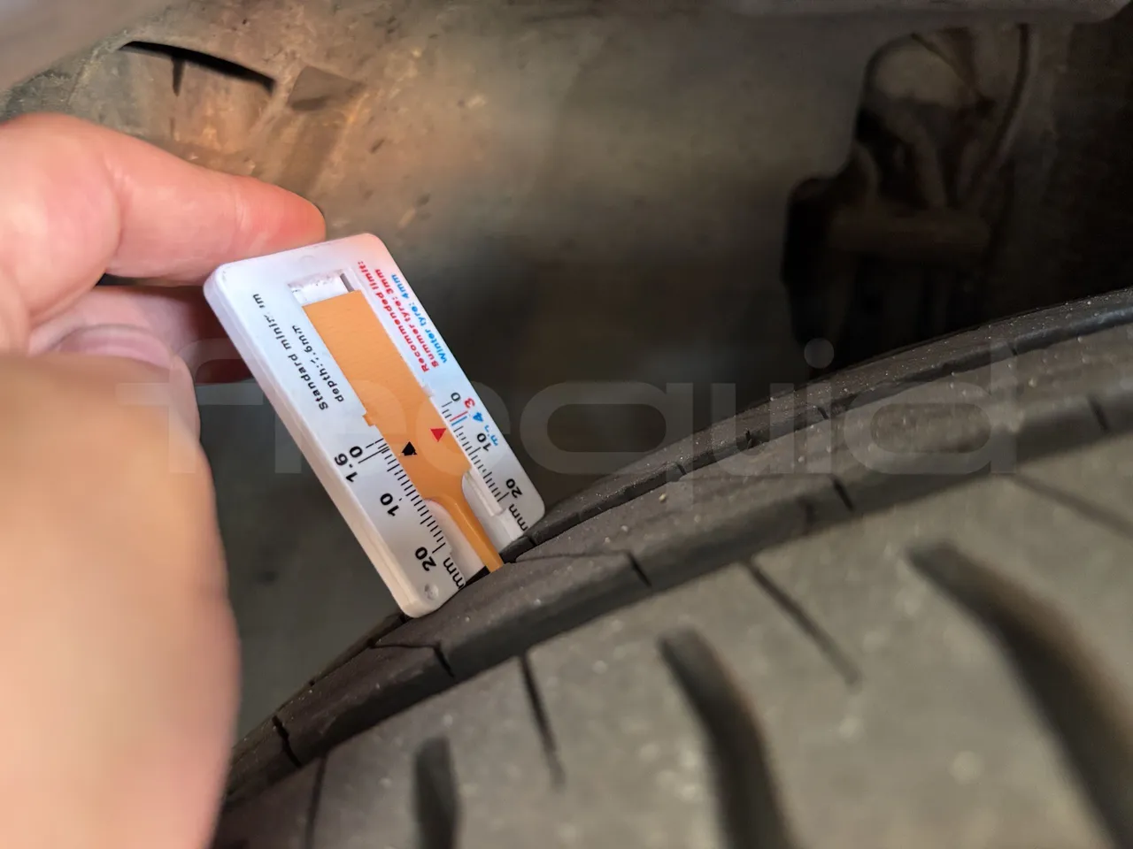 Fiat Ducato - First Axle Left Side: Tyre Thickness