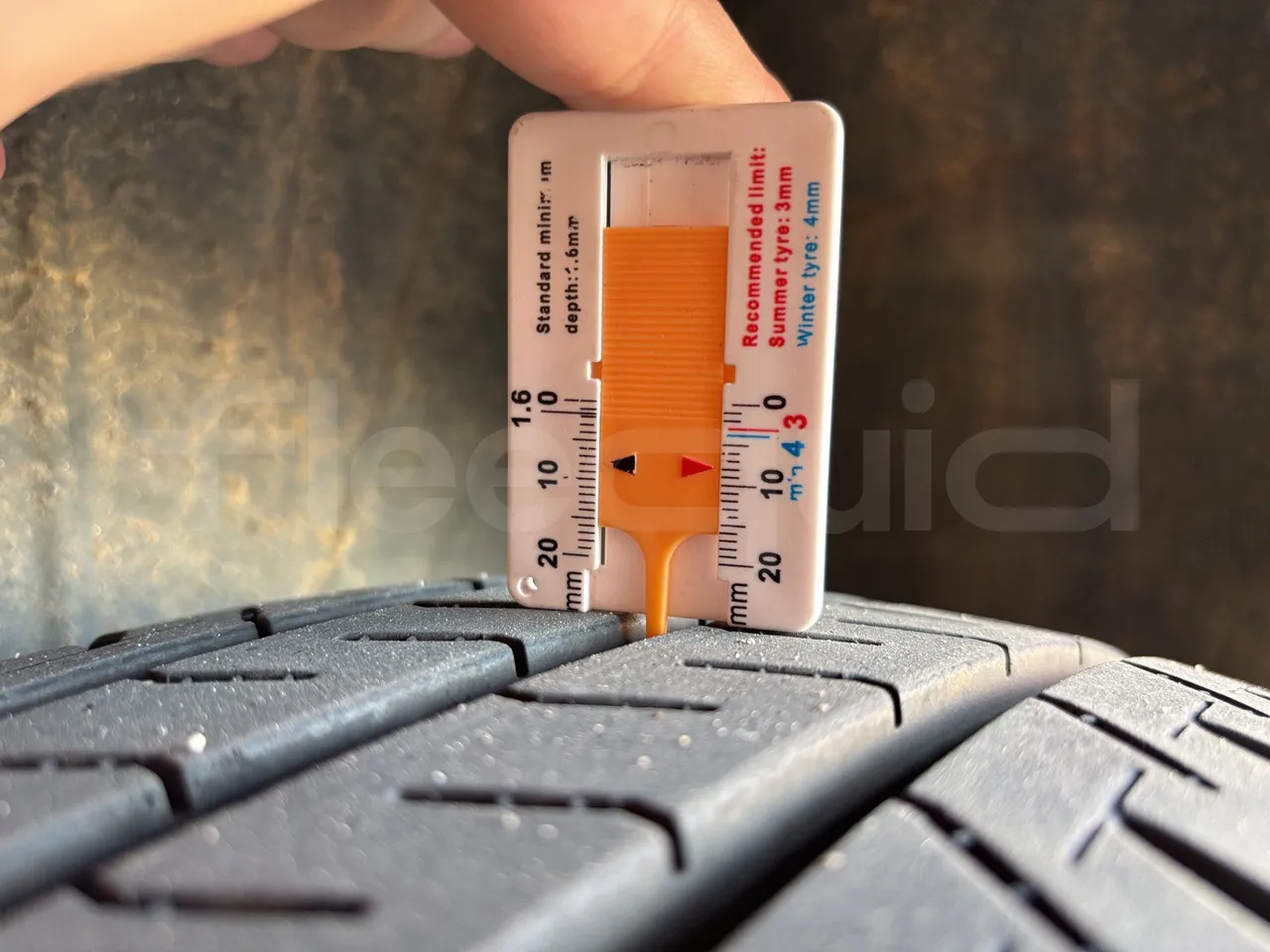 Fiat Ducato - Second Axle Left Side: Tyre Thickness