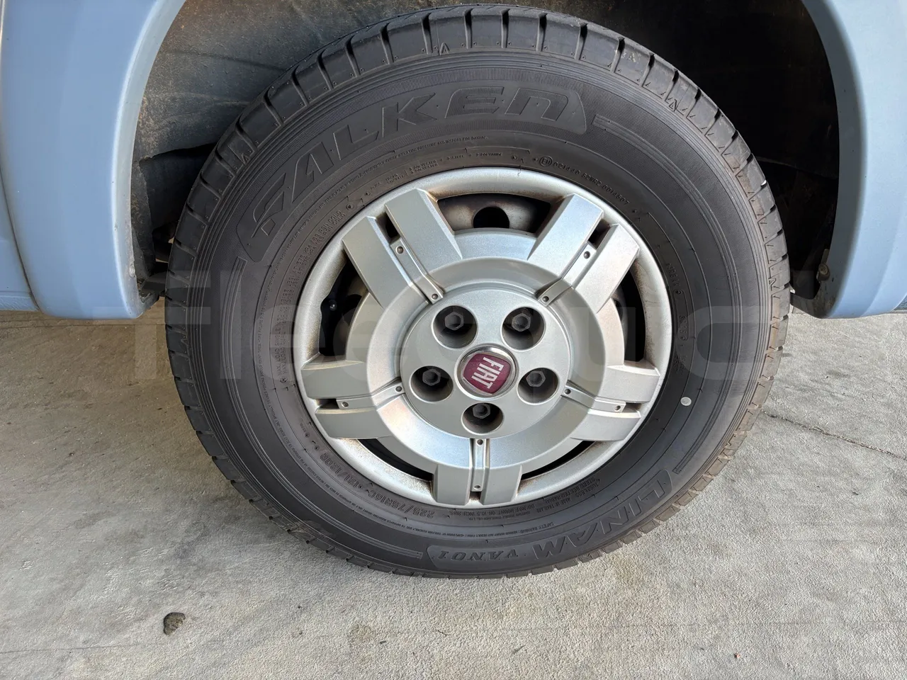 Fiat Ducato - Second Axle Left Side: Complete Wheel