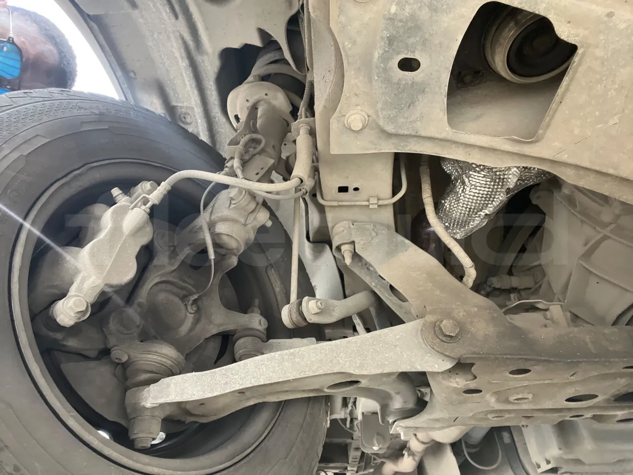 Ford Transit FBD - Euro 6 - 125 kW - 6.704 mt - front air springs left