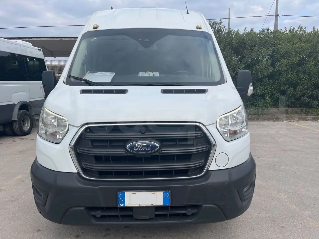 Ford Transit FBD - Euro 6 - 125 kW - 6.704 mt - front photo