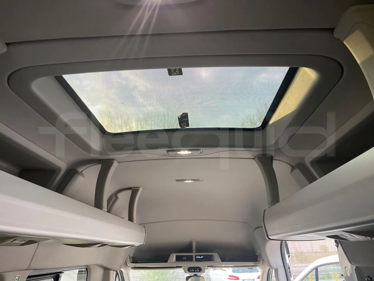 Ford Transit FBD - Euro 6 - 125 kW - 6.704 mt - roof hatch 2