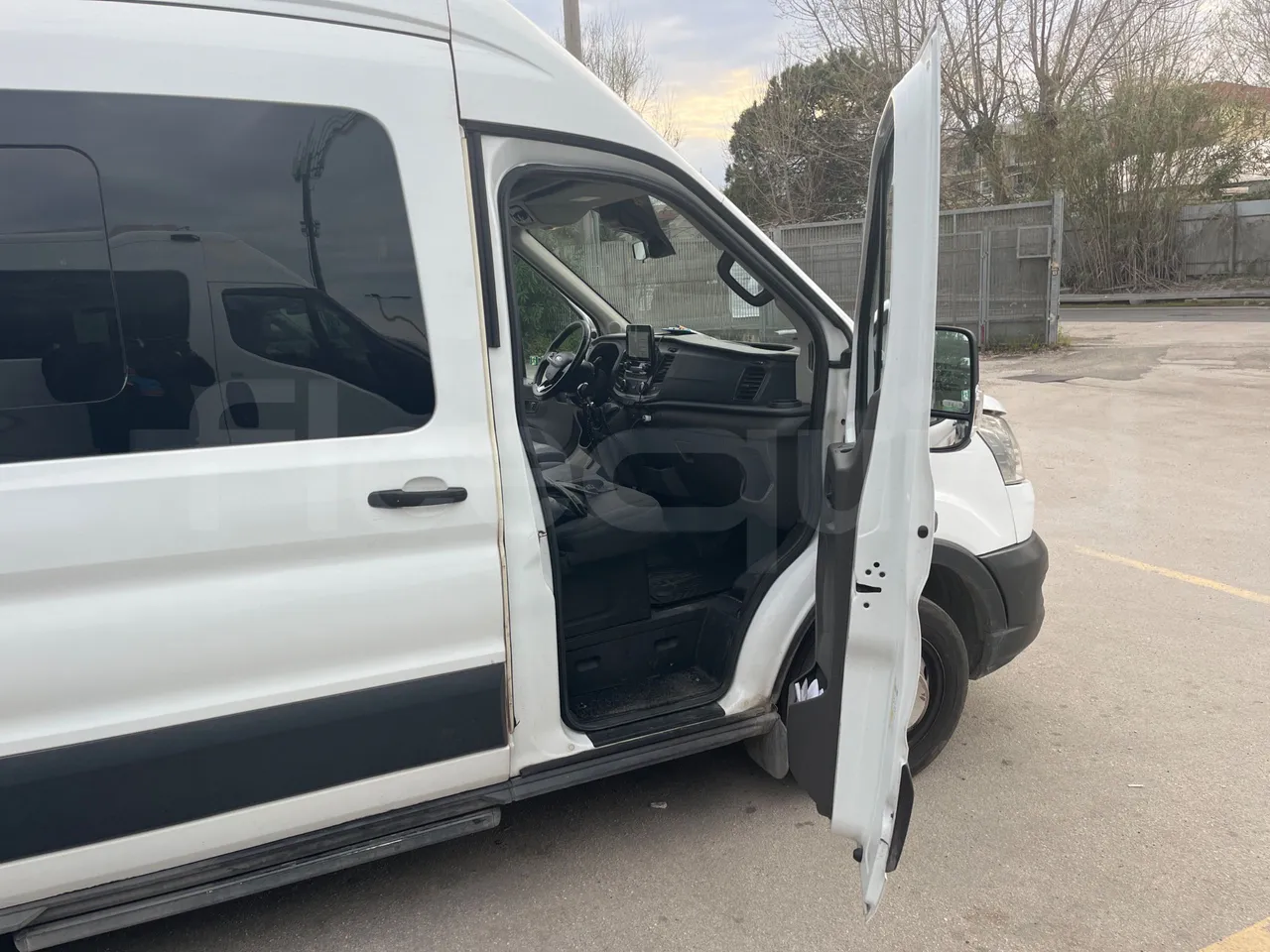 Ford Transit FBD - Euro 6 - 125 kW - 6.704 mt - platform open photo