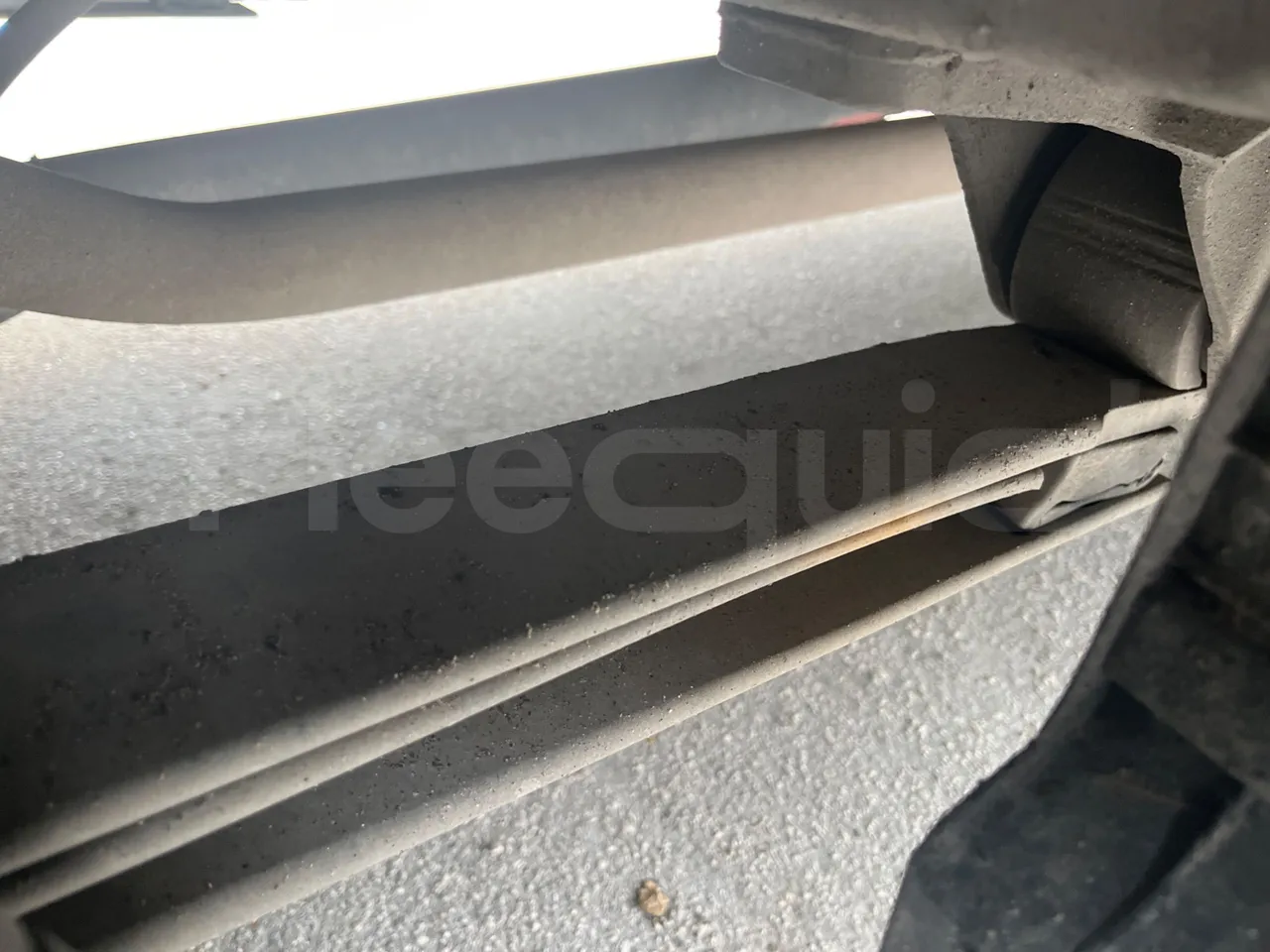 Ford Transit FBD - Euro 6 - 125 kW - 6.704 mt - axle 2 shock absorbers 2 left