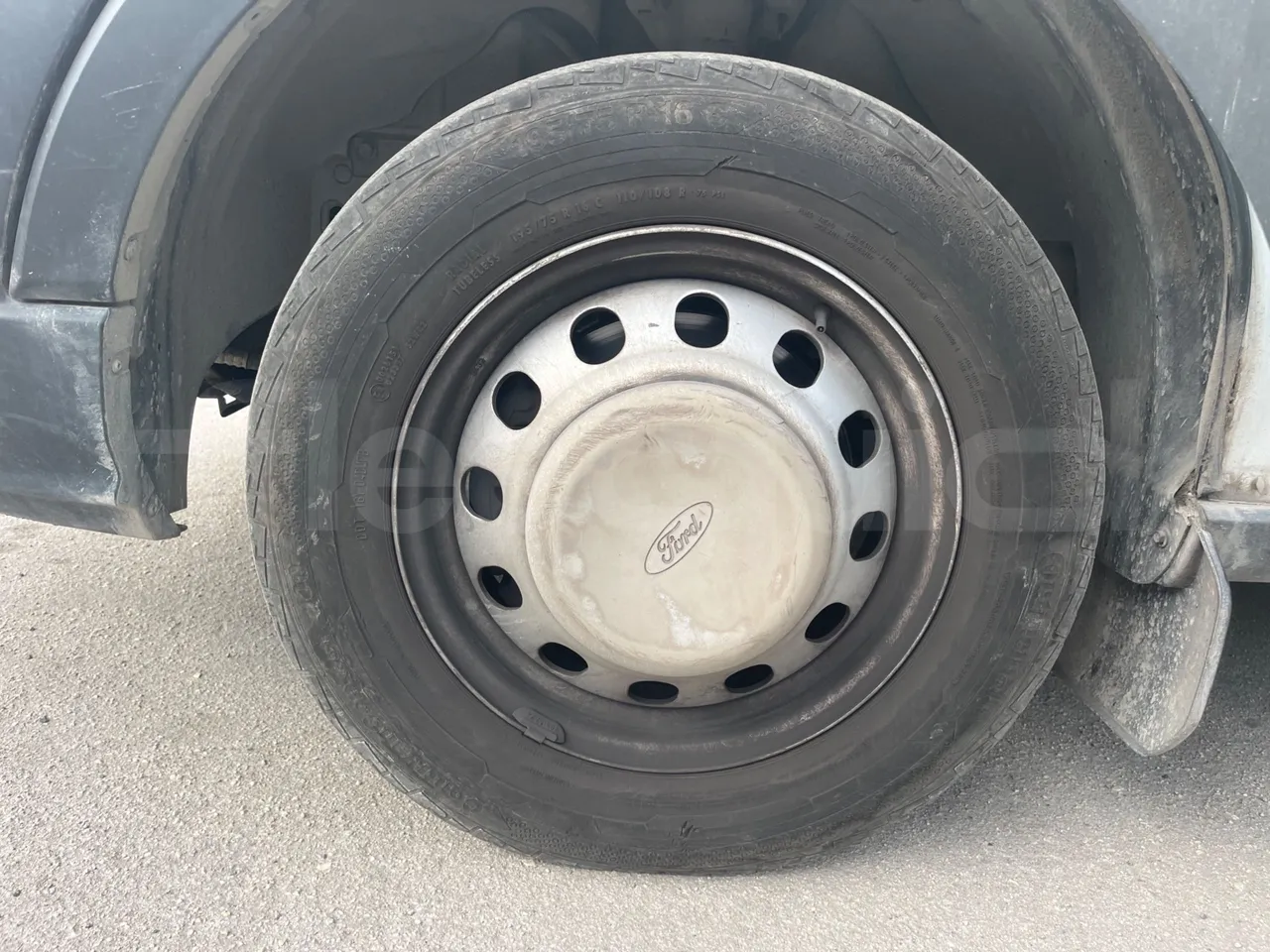 Ford Transit FBD - Euro 6 - 125 kW - 6.704 mt - front left tire measurements