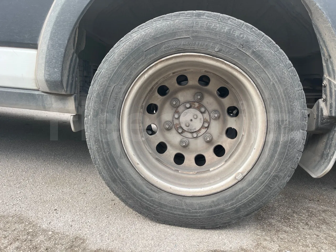 Ford Transit FBD - Euro 6 - 125 kW - 6.704 mt - rear left tire photo