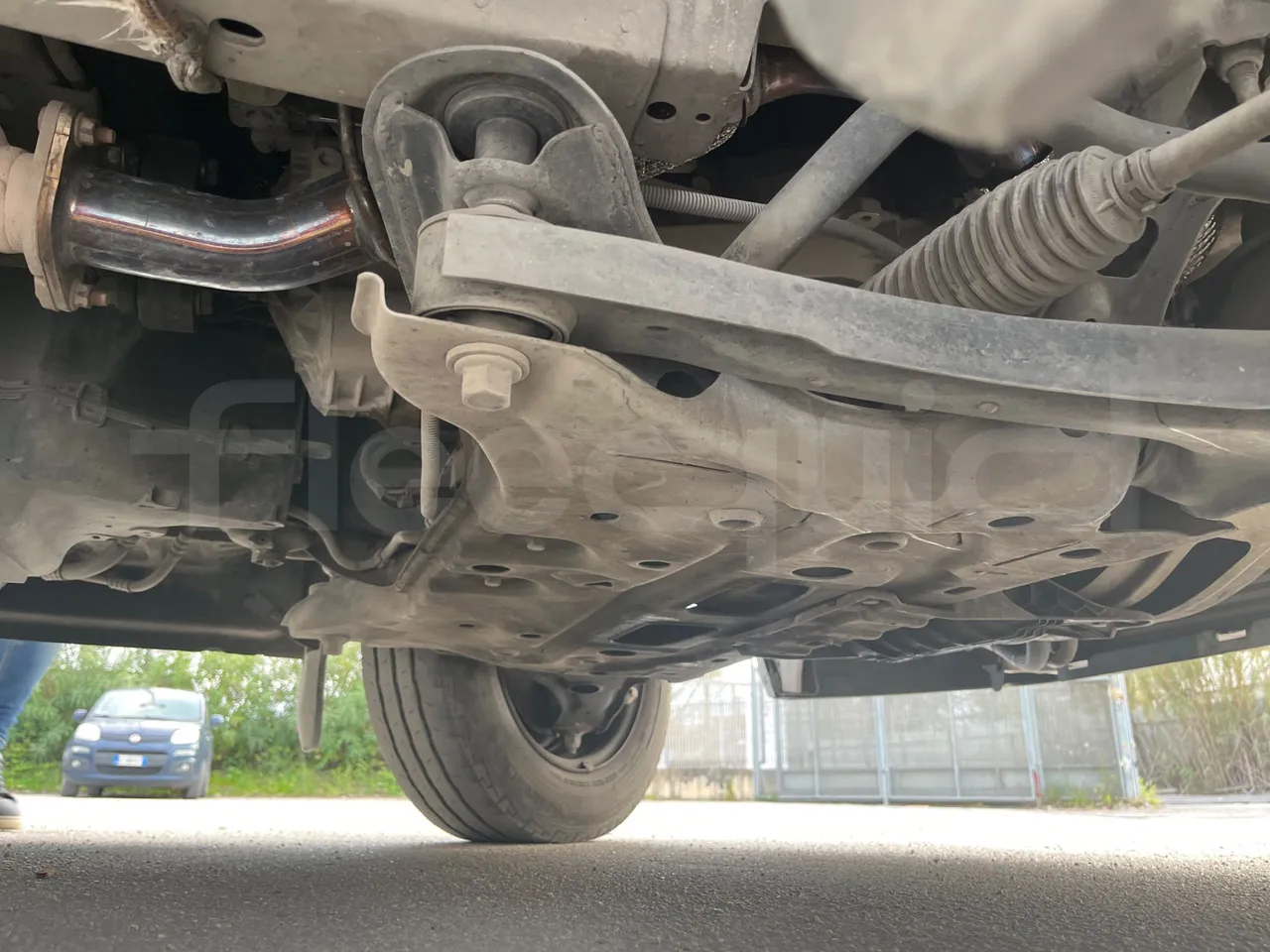 Ford Transit FBD - Euro 6 - 125 kW - 6.704 mt - front axle left side