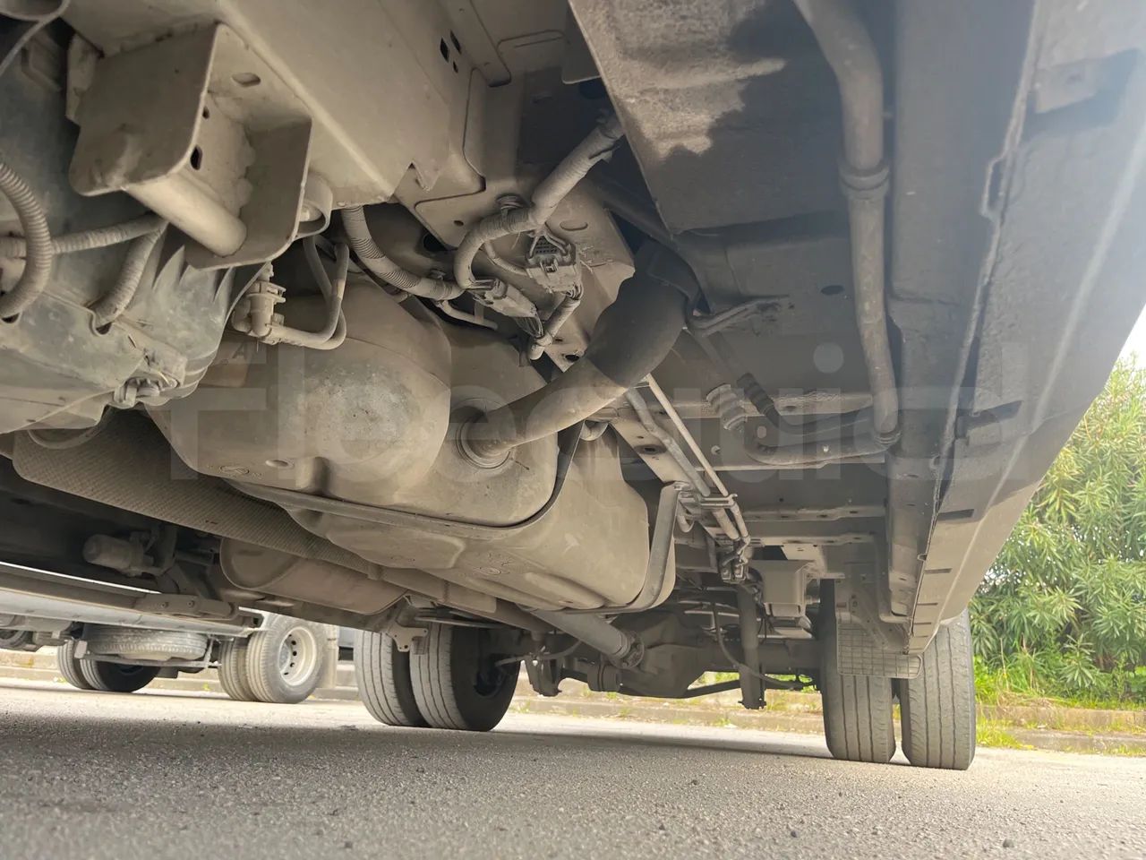 Ford Transit FBD - Euro 6 - 125 kW - 6.704 mt - central undercarriage photo