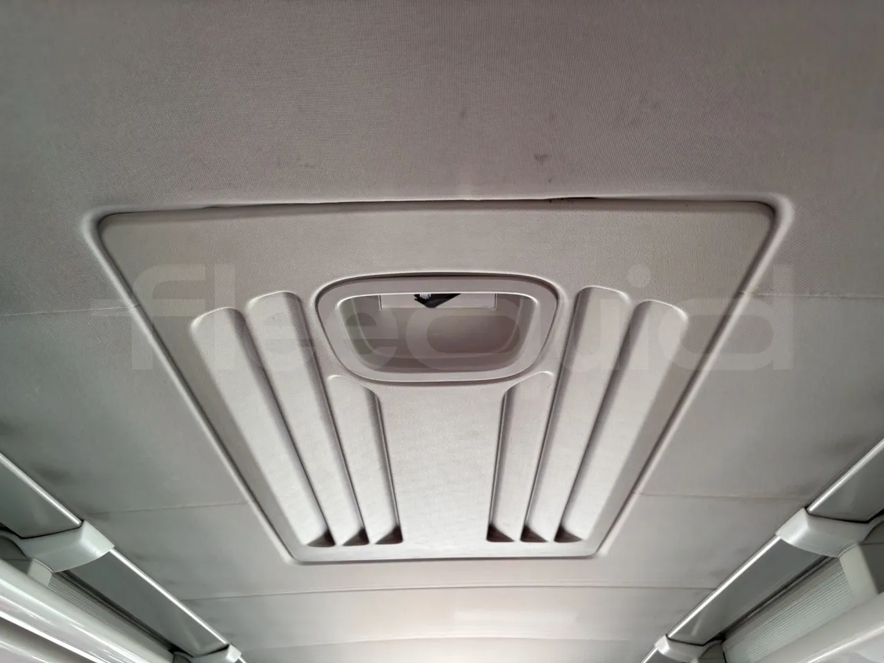Setra S516 - Roof Hatch 1