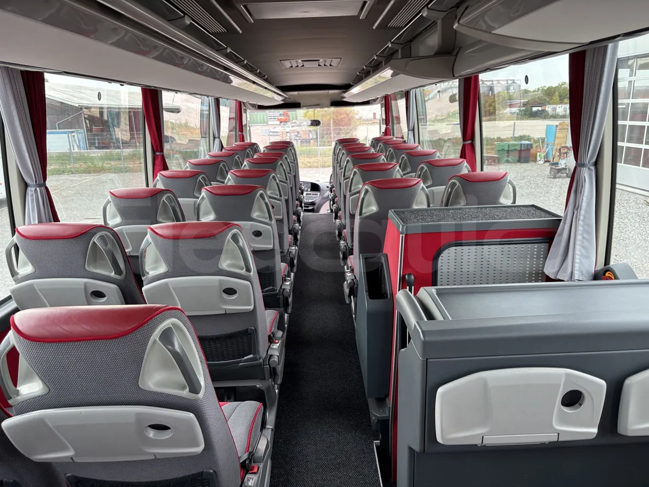 Setra S516 - Forward Seats From Middle Position