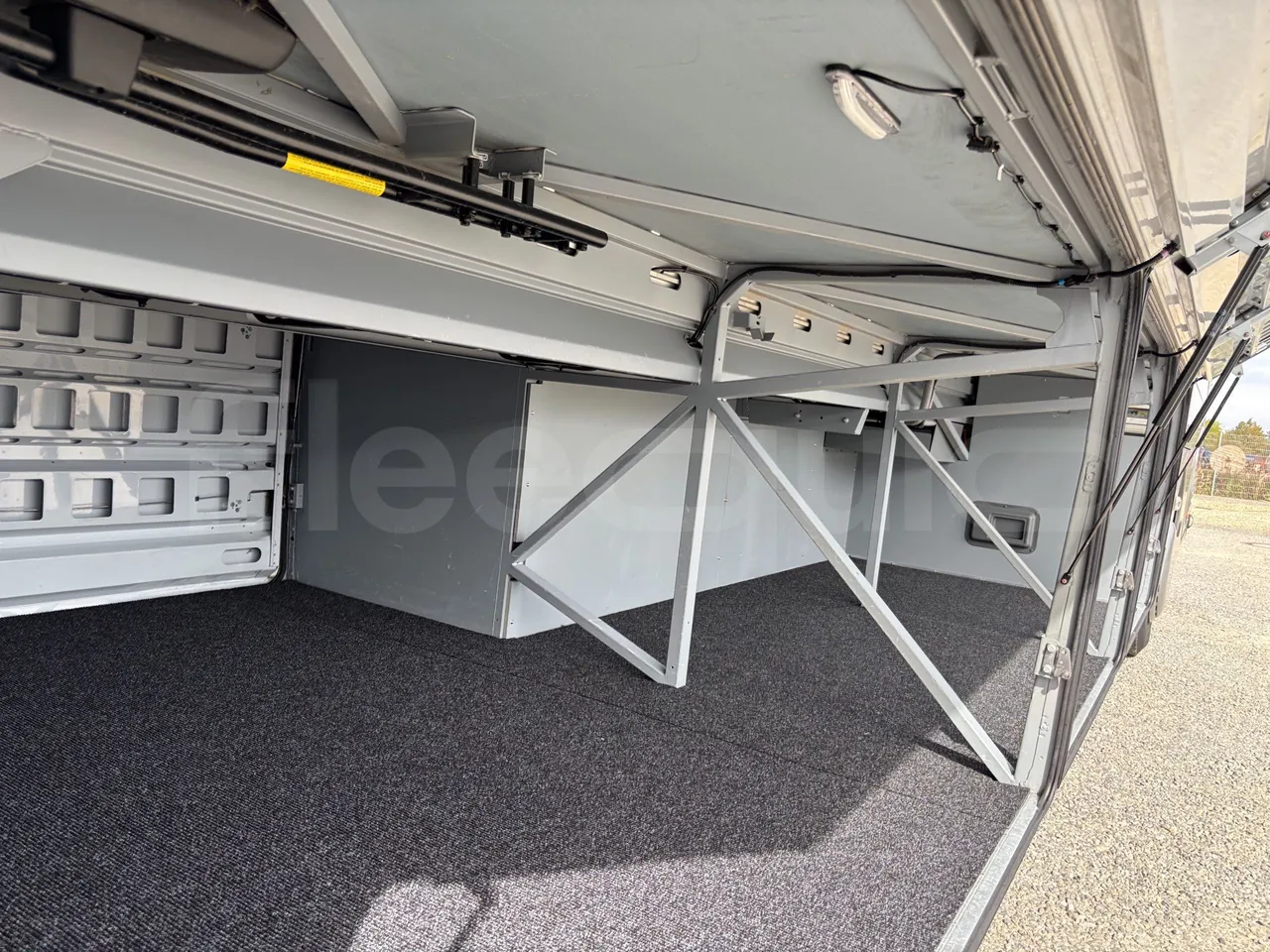 Setra S516 - Luggage