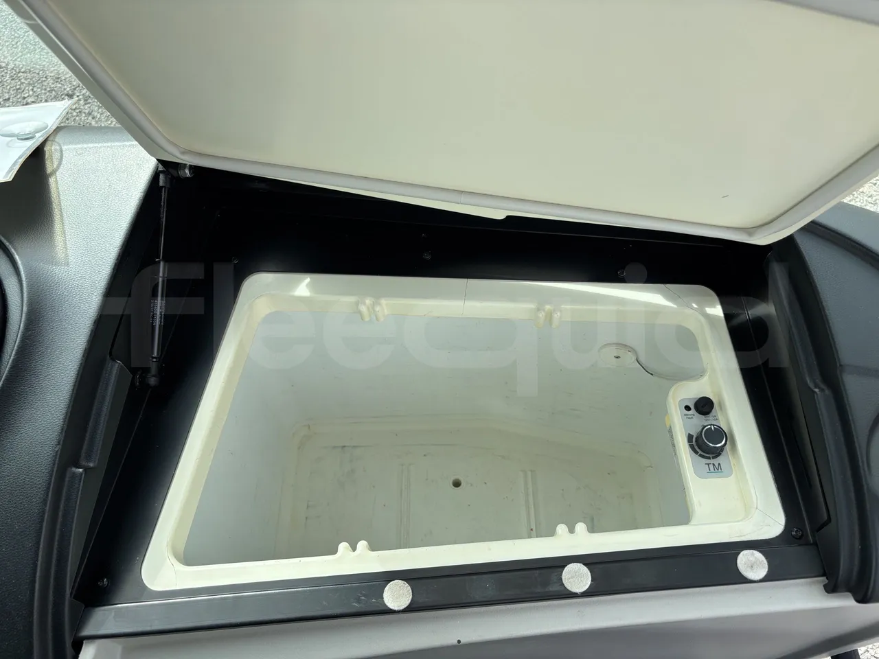 Setra S516 - Refrigerator
