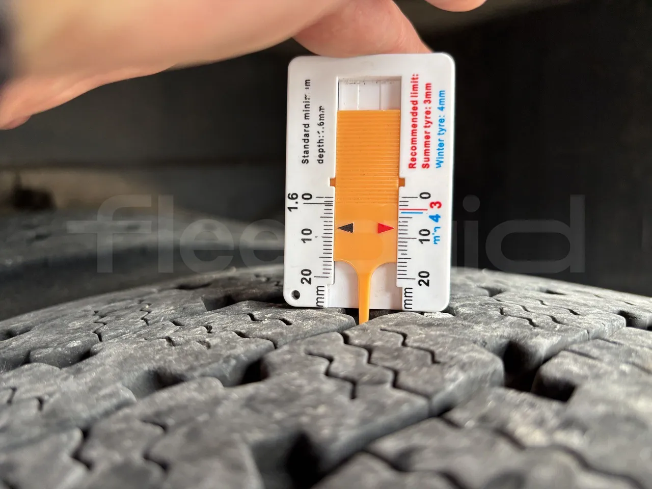 Setra S516 - Second Axle Left Side: Tyre Tread