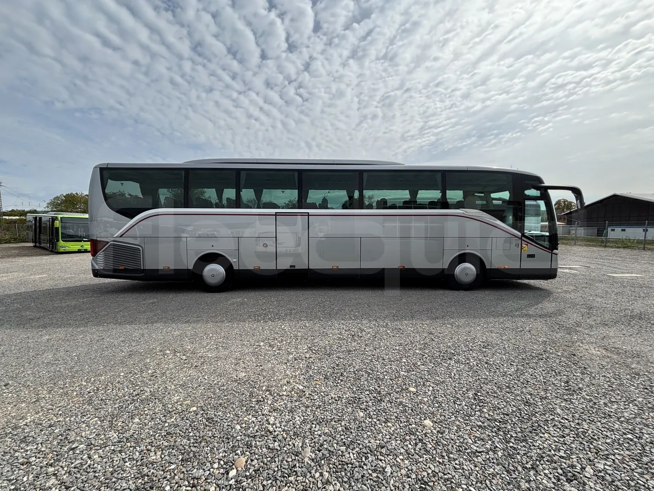 Setra S516 - Right Side