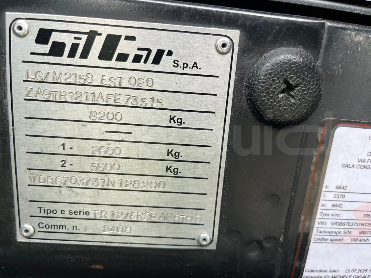 Mercedes-Benz MB 818 S SITCAR TR1 - Euro4 - 130kW - 7.640mt - engine plate photo