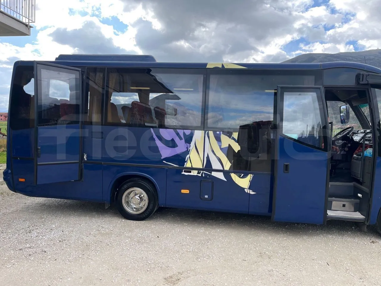 Mercedes-Benz MB 818 S SITCAR TR1 - Euro4 - 130kW - 7.640mt - front door 2 open