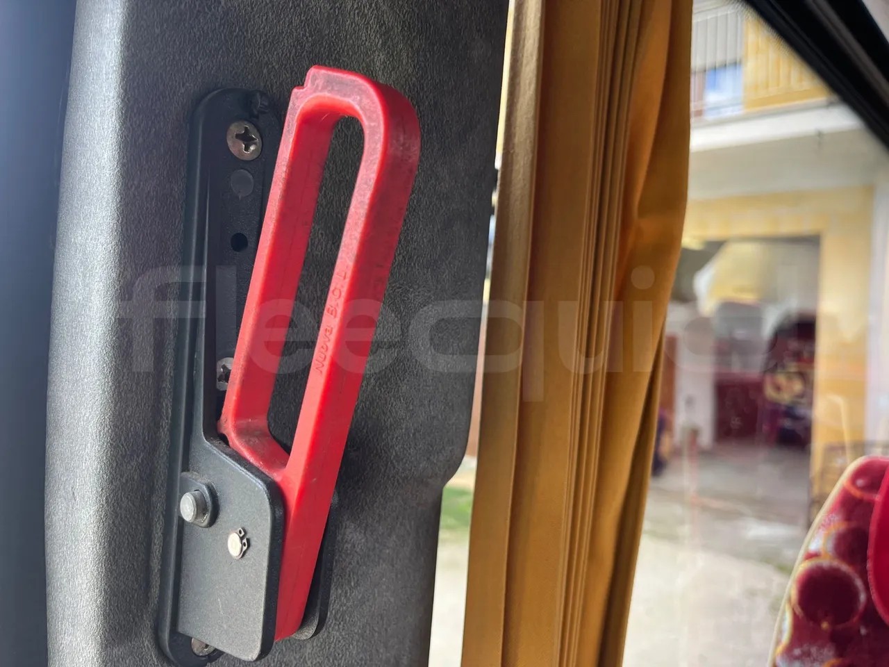 Mercedes-Benz MB 818 S SITCAR TR1 - Euro4 - 130kW - 7.640mt - folding seat photo