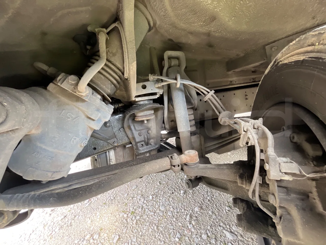 Mercedes-Benz MB 818 S SITCAR TR1 - Euro4 - 130kW - 7.640mt - front air springs left